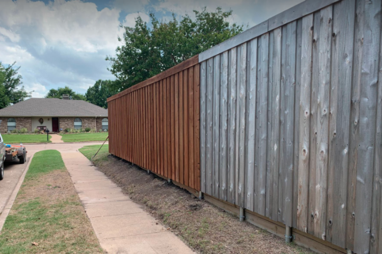 Eight Indications that Its Time for a Fence Replacement